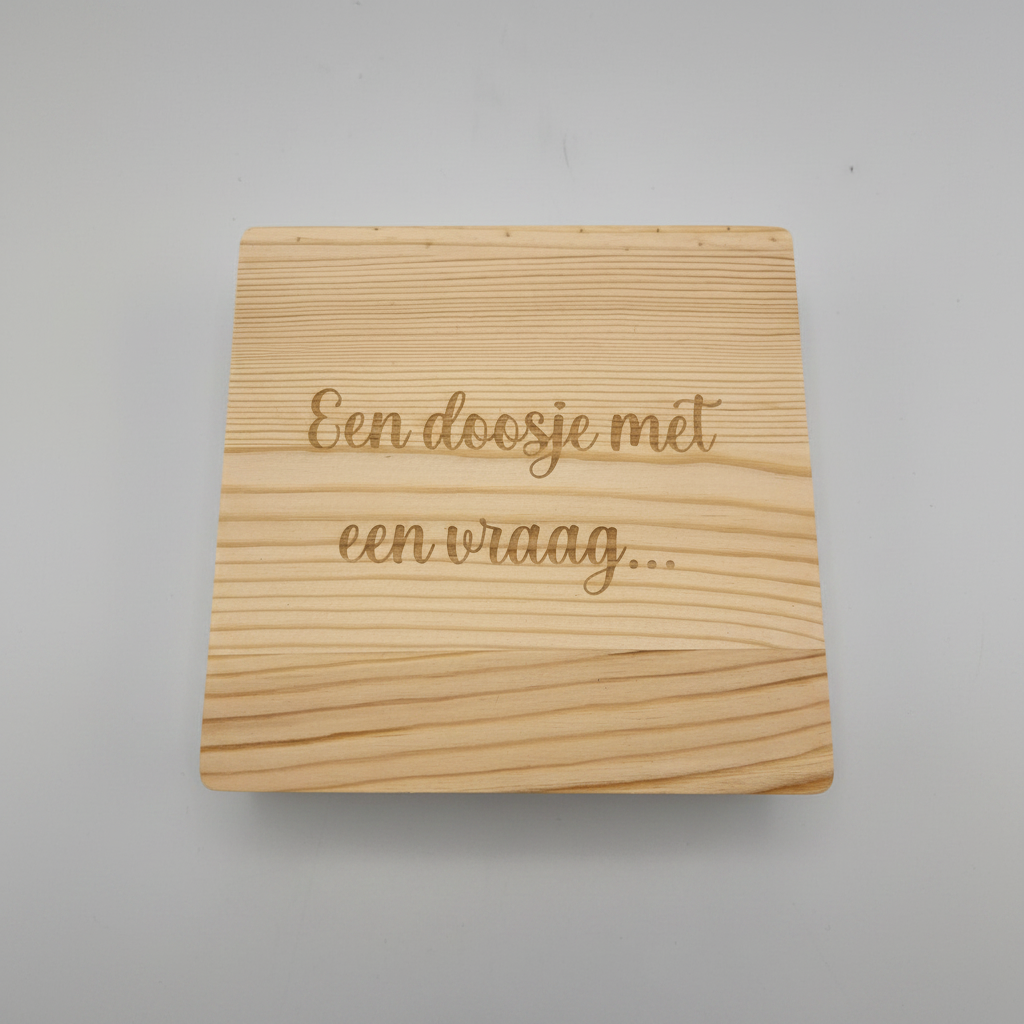 Groot houten doosje boven