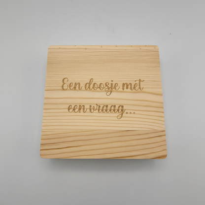 Groot houten doosje boven